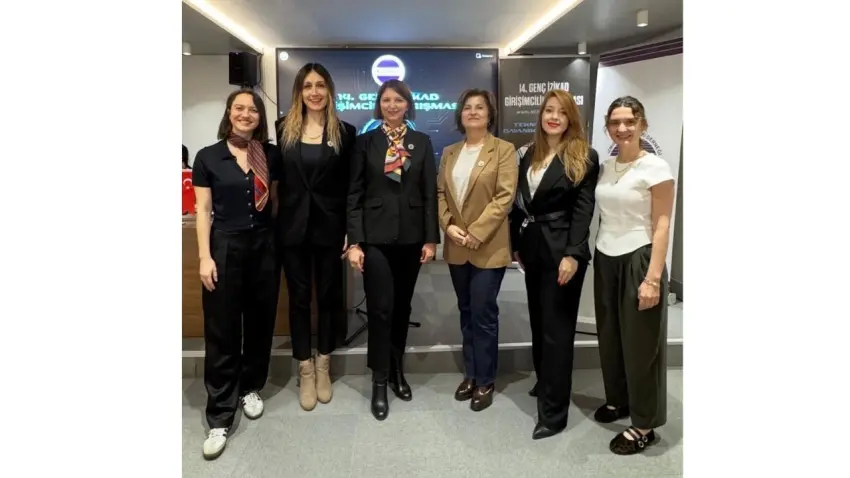 14. Genç İZİKAD Girişimcilik Yarışması eğitim kampı rekor başvuruyla tamamlandı haberinin görseli