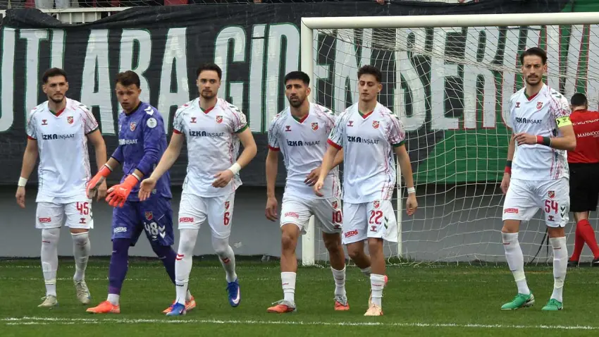 Karşıyaka, Play-Off öncesi formunu gösterdi haberinin görseli