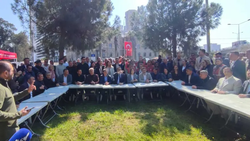 Meslek Fabrikası için kriz masası kuruldu: Geri alana kadar buradayız haberinin görseli