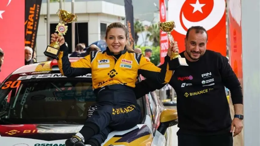 Pistlerin engel tanımayan rüzgarı: Kübra Denizci Keskin’den çifte kupa! haberinin görseli