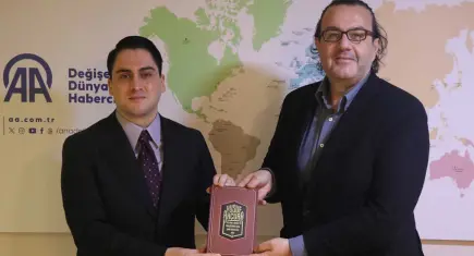 Ülkü Ocakları İzmir İl Başkanı Kılıç’tan Anadolu Ajansı’na 106. yıl ziyareti