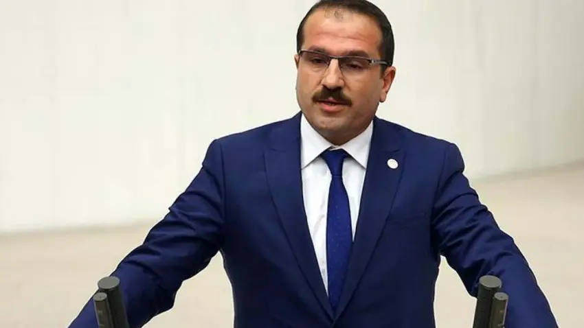 AK Partili Kırkpınar’dan Özel’e sert tepki: Kötü söz sahibine aittir haberinin görseli