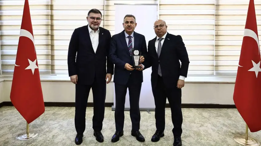 Balçova’da eğitim zirvesi haberinin görseli