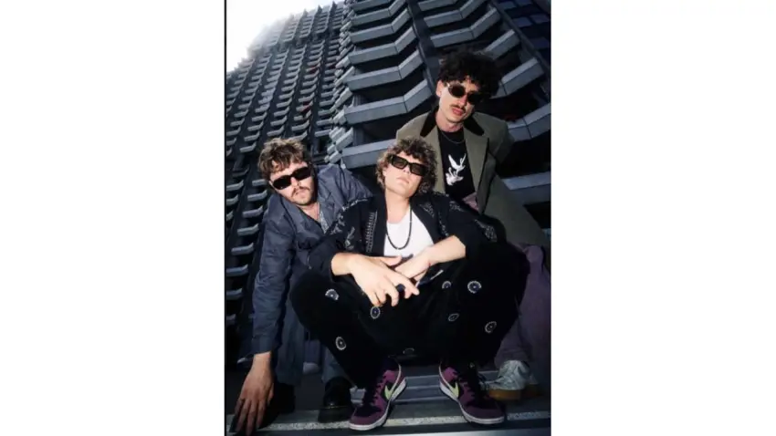 ENGIN Türkiye’ye dönüyor: Bahar turnesi İzmir’de başlıyor haberinin görseli