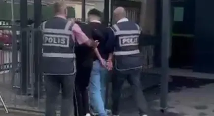 İzmir’de firari avı: Depoda saklanan 2 hükümlü yakalandı!