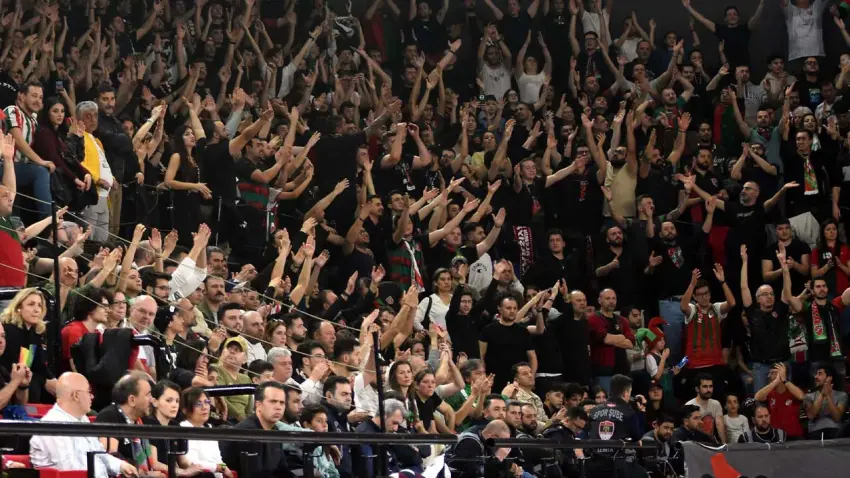 Karşıyaka, Beşiktaş karşısında iyi oynadı ama galibiyeti alamadı haberinin görseli