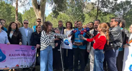 Kent Konseyi’nden Meslek Fabrikası’na destek: Bu bir bina değil, İzmir’in vicdanıdır