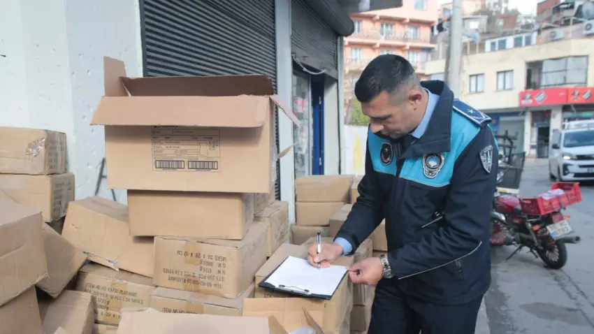 Konak Zabıtası, halk sağlığını tehdit eden işletmeye geçit vermedi haberinin görseli