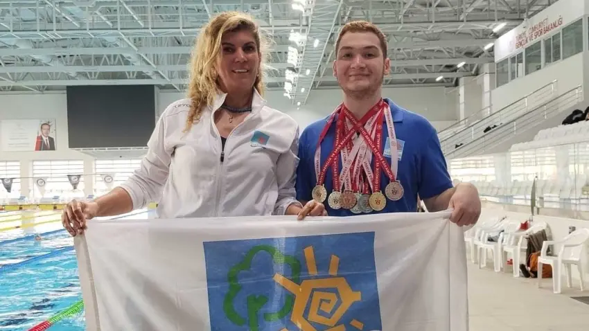 Narlıdere’nin gururu Sarp Börekçi 8 madalya kazandı haberinin görseli