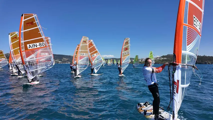Windsurf Techno 293 Dünya Şampiyonası Foça’da devam ediyor haberinin görseli