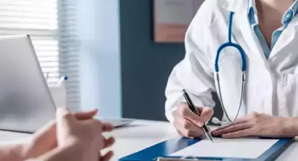 Resmi Gazete’de yayımlandı: Sağlık çalışanlarına şiddet uygulayanların aile hekimi değişecek