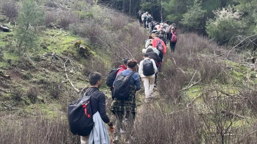 180 doğasever bahar yürüyüşü gerçekleştirdi haberinin görseli