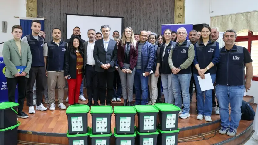 Buca’da sıfır atık için Bokaşi kompostu eğitimi haberinin görseli