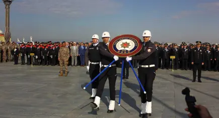 İzmir’de Polis Teşkilatı’nın 181’inci yılı törenle kutlandı