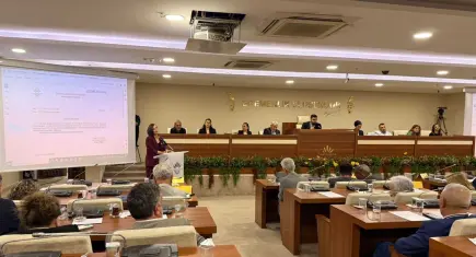 Karabağlar Meclisi’nde tartışmalı rapor: Oy çokluğuyla kabul edildi