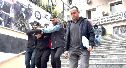 Kendisine tokat atan arkadaşını öldürdü