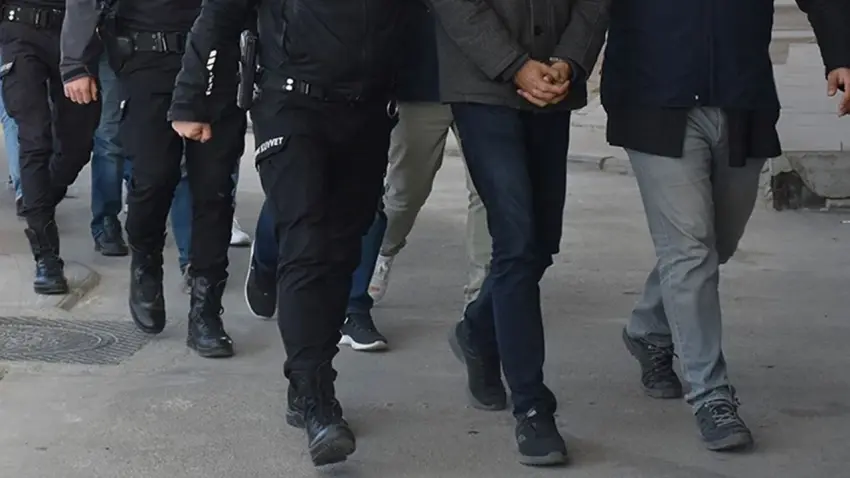 Mersin Yenişehir Belediyesi’ne Operasyon: Çok sayıda gözaltı haberinin görseli