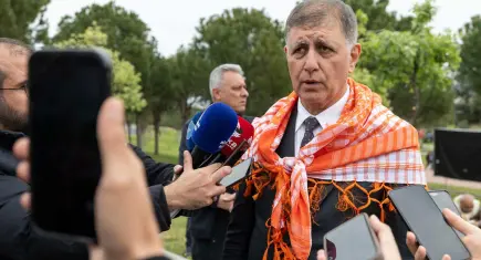 Başkan Tugay’dan Karşıyaka Stadı mesajı: “Adım adım ilerliyoruz”