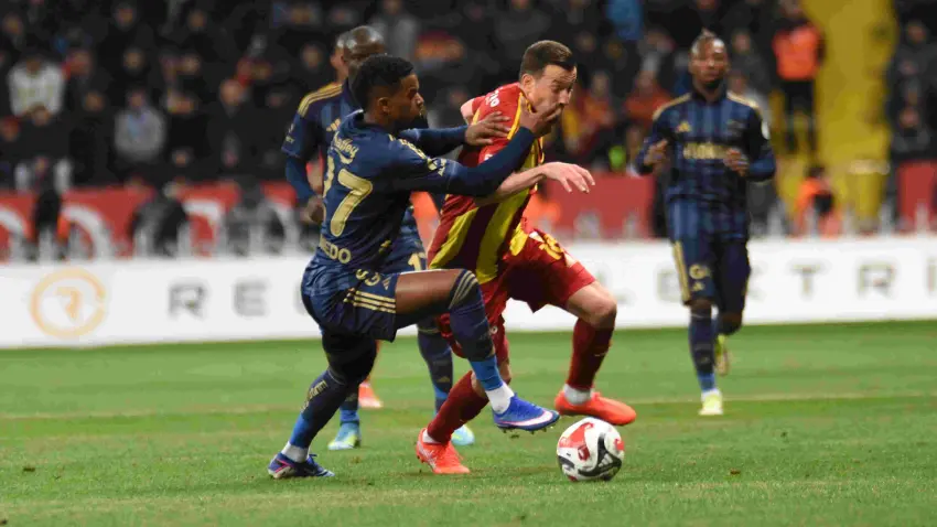 Fenerbahçe deplasmanda kazandı: Zecorner Kayserispor’u 4-0 yendi haberinin görseli