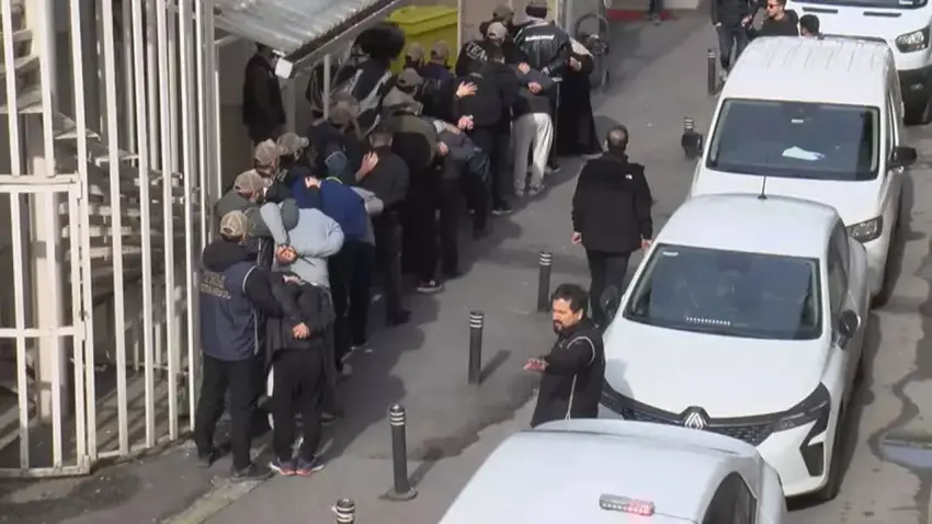 İsrail Konsolosluğu Önündeki Saldırıda Yeni Gelişme: 17 Şüpheli Adliyeye Sevk Edildi haberinin görseli