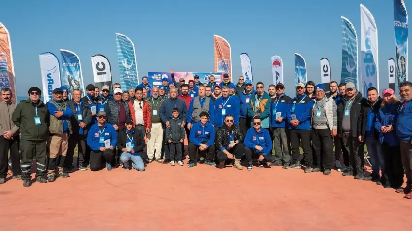 Aliağa’da At-Çek Balık Avı Festivali’ne yoğun ilgi haberinin görseli