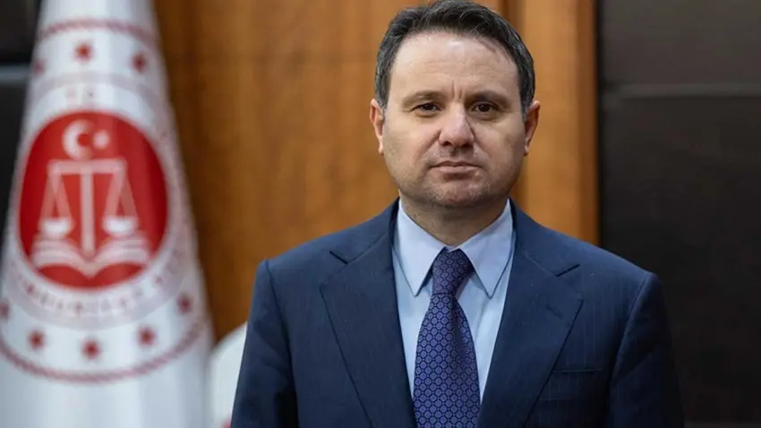 Bakan Gürlek: Arabuluculuk yöntemiyle uyuşmazlıkların yüzde 54'ünde anlaşma sağlandı haberinin görseli