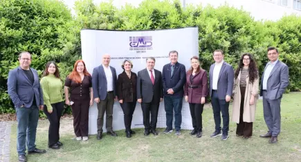 EMD İzmir’de Demircan yeniden başkan oldu