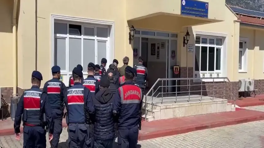 Doktorun da karıştığı uyuşturucu çetesine darbe haberinin görseli