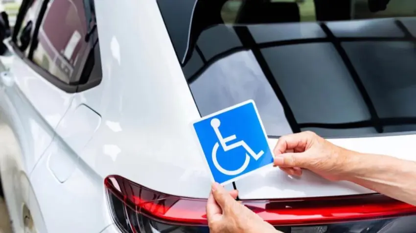 Engellilere ÖTV’siz araç alımında yeni düzenleme: 5 yılı dolan araçlar cezasız satılabilecek haberinin görseli