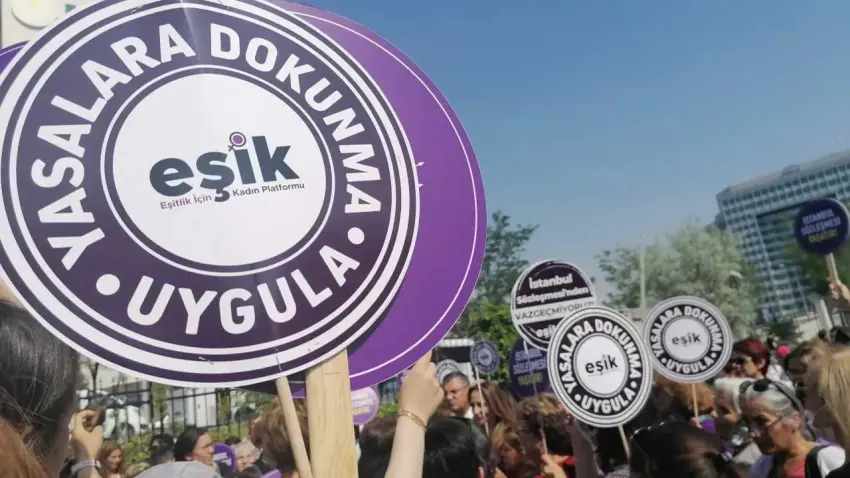 Eşitlik İçin Kadın Platformu’ndan hızlı boşanma tepkisi haberinin görseli