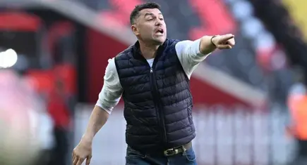 Gaziantep FK Teknik Direktörü Burak Yılmaz istifa etti