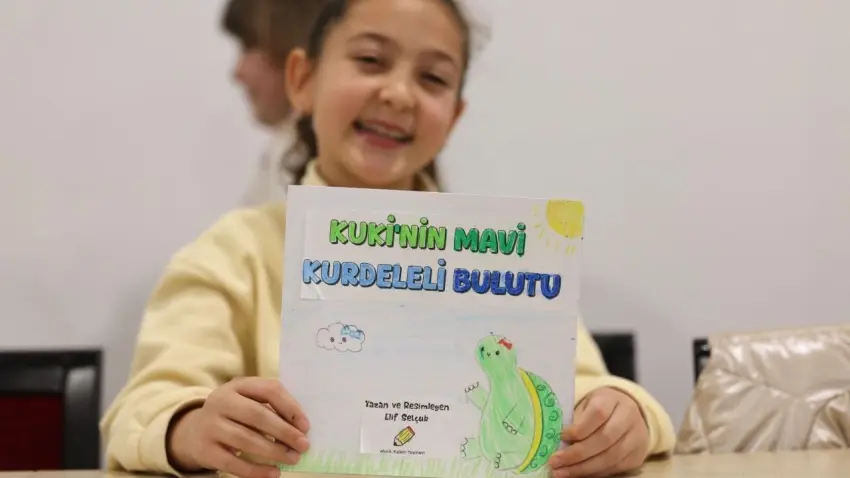 İzmirli çocuklar kendi kitaplarını yazdı haberinin görseli