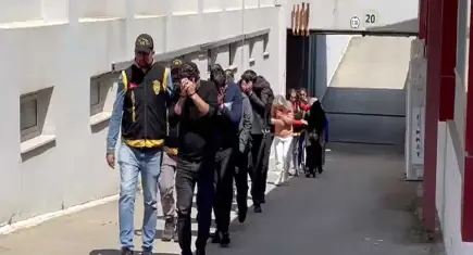 Masaj salonuna fuhuş operasyonu: 9 tutuklama