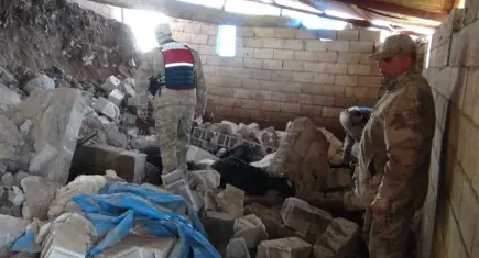 Şiddetli sağanak faciası: Çöken ahırda 40 koyun telef oldu