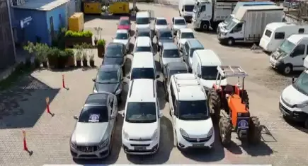 Change çetesine operasyon: Hurda deprem araçlarını sıfır gibi sattılar