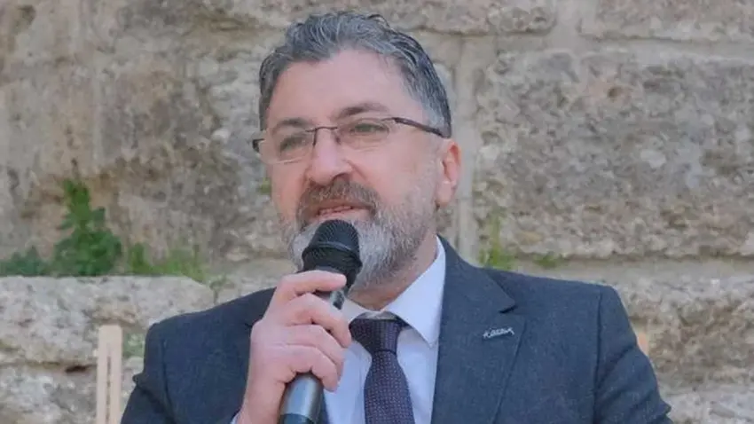 Serik Belediye Başkanı Kadir Kumbul partisinden istifa etti