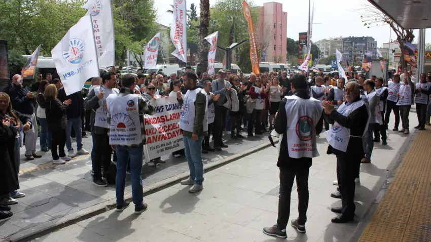 Askıya alınan TİS Karşıyaka’da memuru makama çıkarttı haberinin görseli