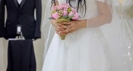 Bayraklı’da evlenecek çiftlere dayanışma desteği