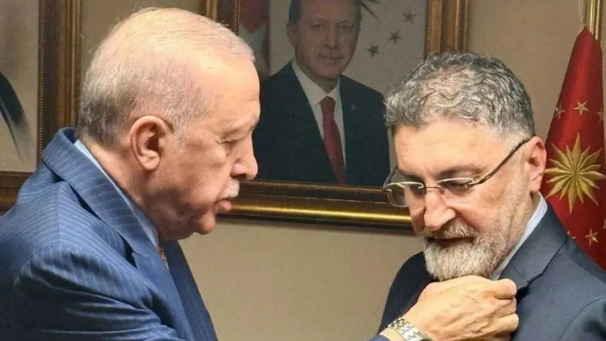 CHP’den istifa eden Serik Belediye Başkanı Kadir Kumbul AK Parti’ye katıldı haberinin görseli