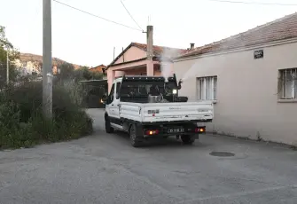 Çiğli’de sivrisineğe karşı erken önlem: 26 mahallede ilaçlama çalışmaları sürüyor