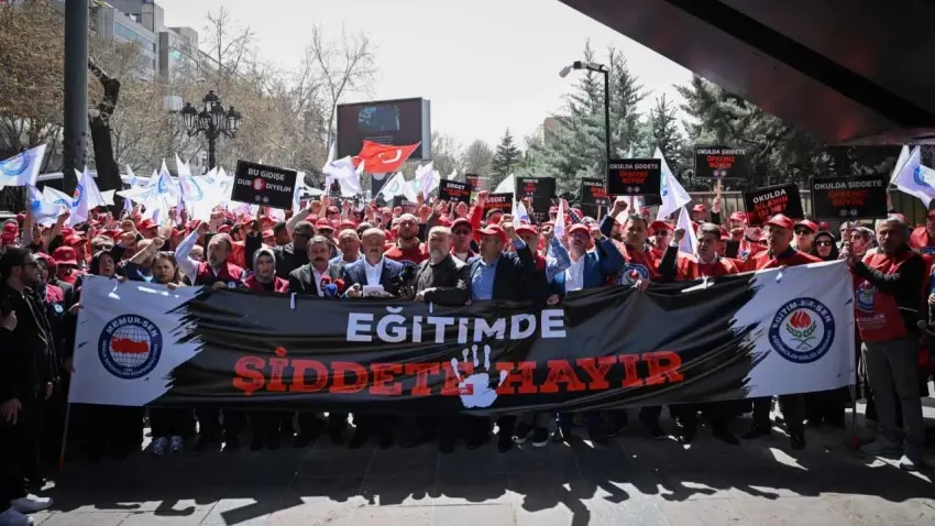 Eğitim-Bir-Sen'den eğitimde şiddete karşı 1 günlük iş bırakma eylemi haberinin görseli
