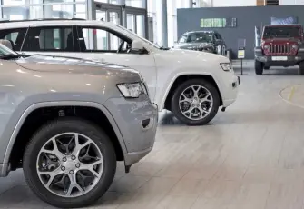 Orta Doğu'da otomotiv pazarı daralıyor: Satışlarda yüzde 60'a varan düşüş