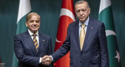 Pakistan Başbakanı Şerif'ten kritik diplomasi turu: Türkiye'ye geliyor!