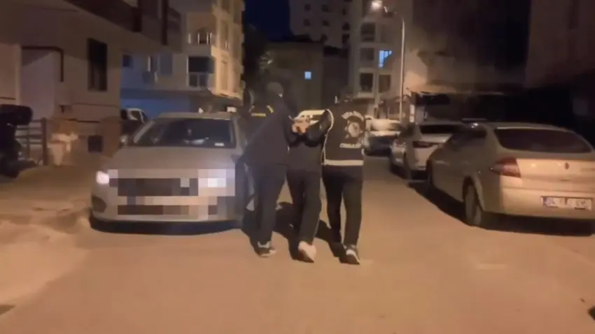 Suç örgütlerine eş zamanlı operasyon: 17 şüpheli gözaltına alındı haberinin görseli