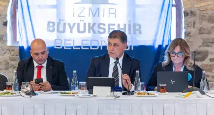 Başkan Tugay Turizm Konseyi’nde konuştu: Herkes elini taşın altına koymalı