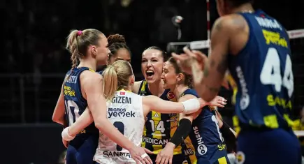 Fenerbahçe Medicana kazandı, seri eşitlendi