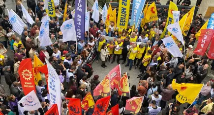 İzmir’de eğitimcilerden Yusuf Tekin’e istifa çağrısı