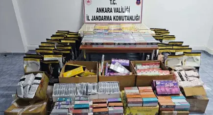 Jandarmadan kaçak TIR'a baskın: Binlerce ürün ele geçirildi