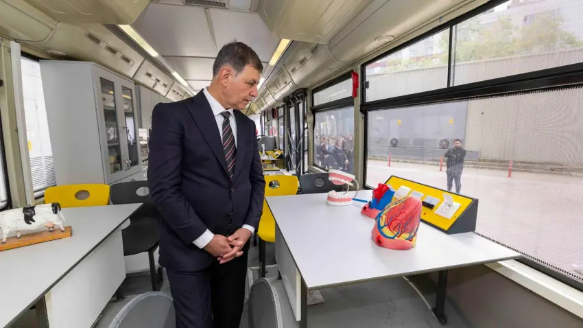 bilim otob&uuml;s&uuml;