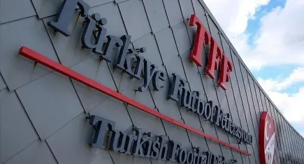 PFDK'den Göztepeli antrenöre para cezası